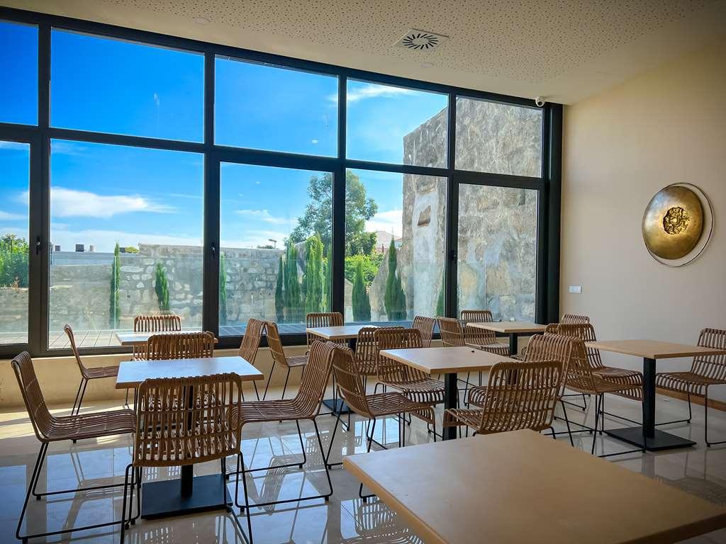 Room Select Oporto Restaurang bild